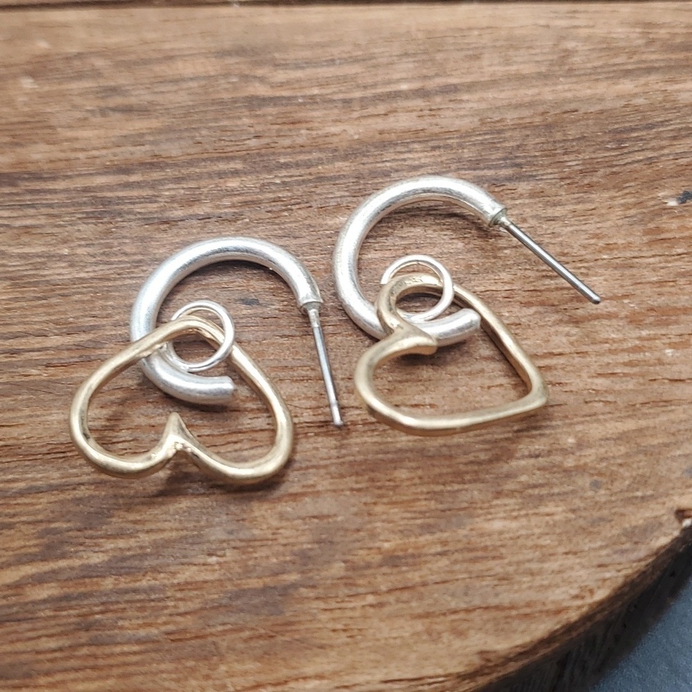 E528 hearts‎ entwined earrings estate vintage